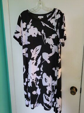 Calvin Klein Plus 14W Black White Floral Tee Shirt Dress